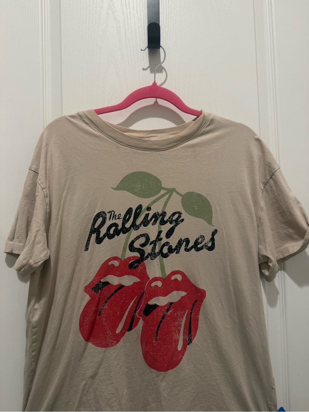 the Rolling Stones Beige Kids Tee with Red Tongue Graphic